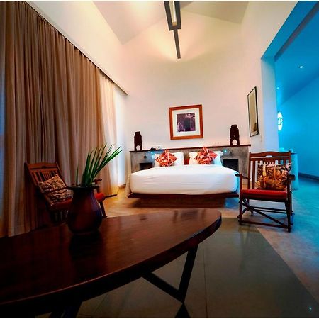 Trinity At Fort Cochin Kochi Exterior photo